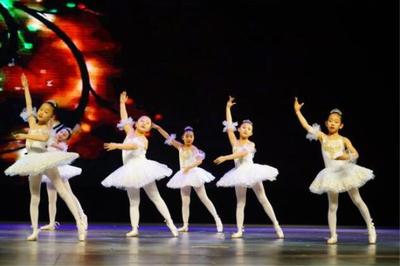 以音乐为媒，服务公益慈善——记2019耀中耀华国际教育机构“希望种子”音乐会